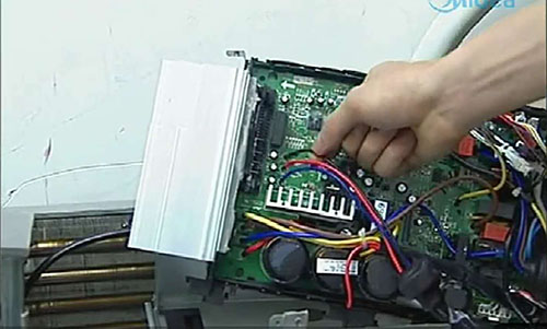 青川美的空调电话是多少